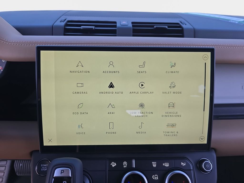 New 2026 Santorini Black LAND ROVER X-Dynamic SE image 21