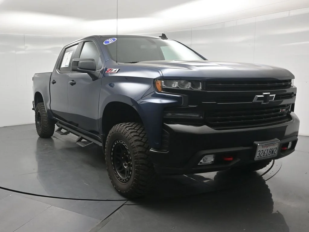 Used 2020 Blue Chevrolet LT Trail Boss image 25