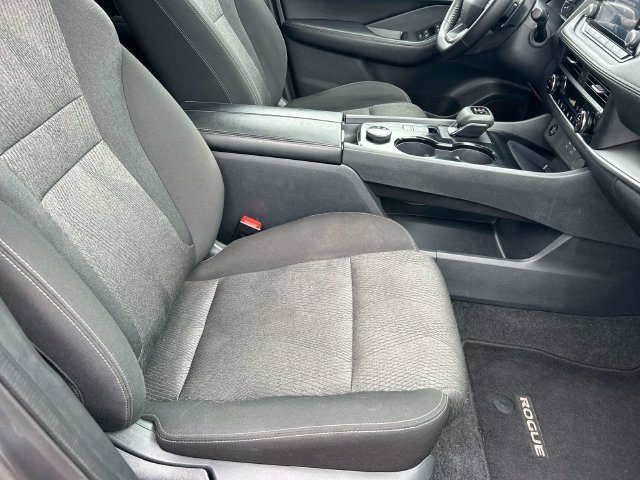 Used 2025 Gray Nissan SV image 24