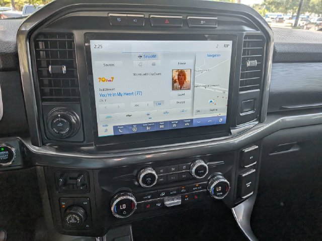 Used 2021 Blue Ford XLT image 30