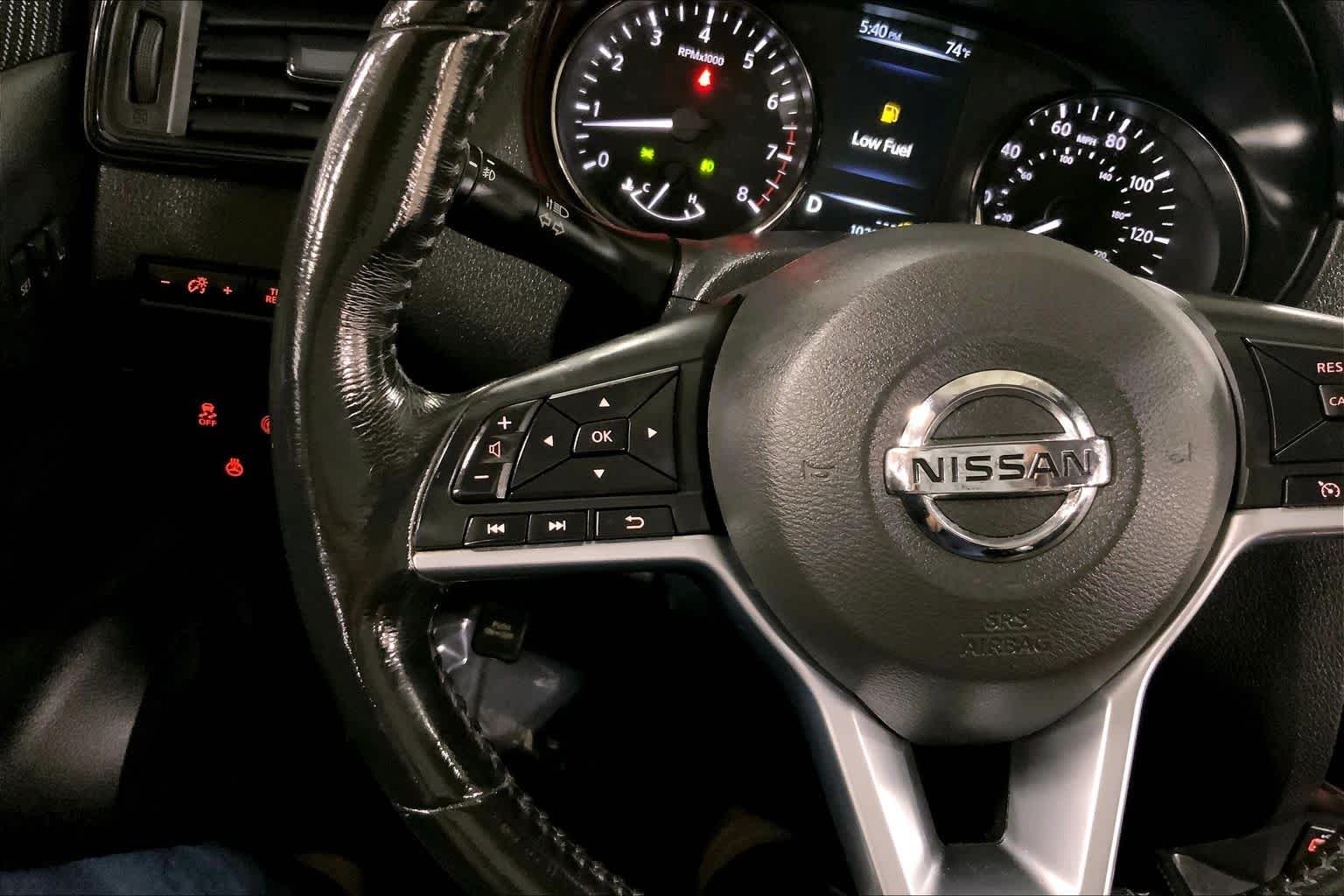 Used 2017 Gun Metallic Nissan SL image 24