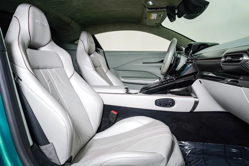 Used 2025 Podium Green Aston Martin Coupe image 18