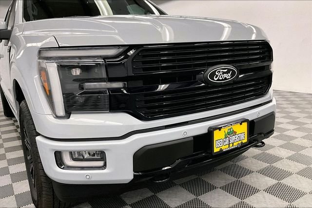Used 2025 Space White Metallic Ford Platinum image 36