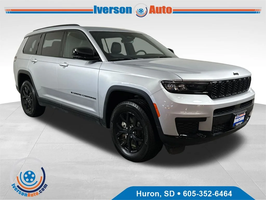 2025 Jeep Grand Cherokee L Altitude X 4x4's photo