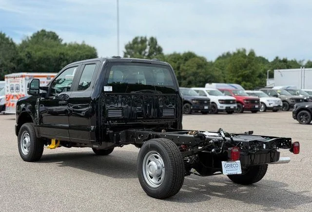 New 2026 Agate Black Metallic Ford F-350® XL image 6