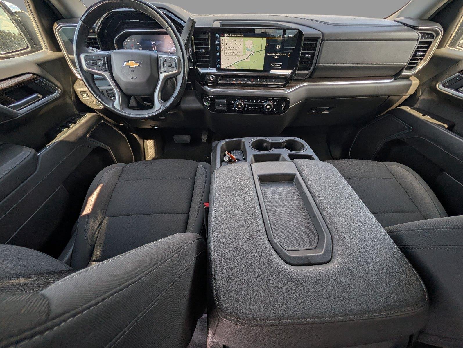 Used 2025 Black Chevrolet LT image 31