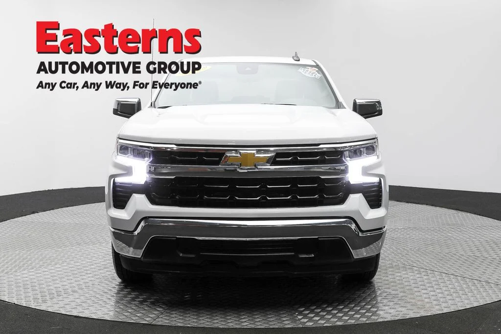 Used 2024 White Chevrolet LT image 2
