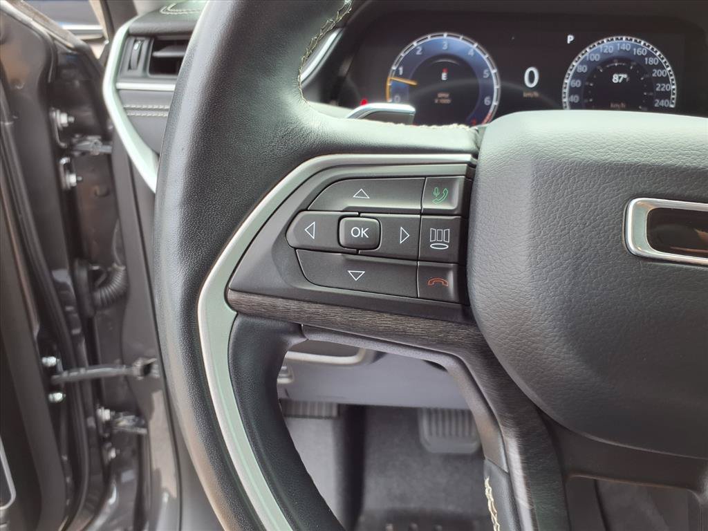 Used 2022 Baltic Gray Metallic Clearcoat Jeep Limited image 16