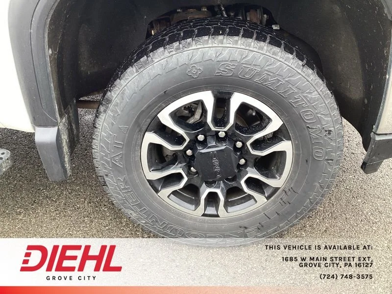 Used 2020 White GMC SLT image 9