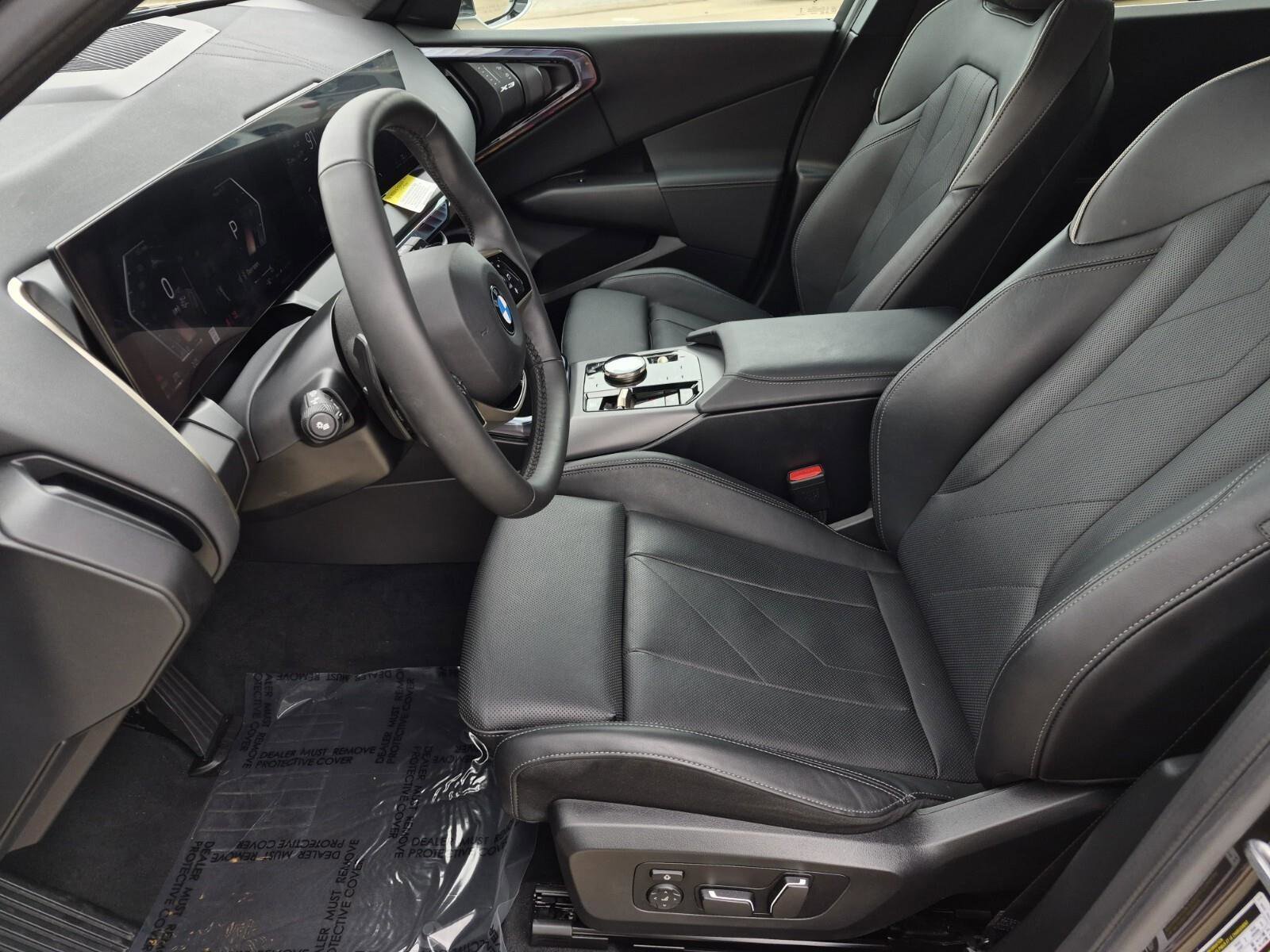 2025 BMW X3 30 - Photo 14