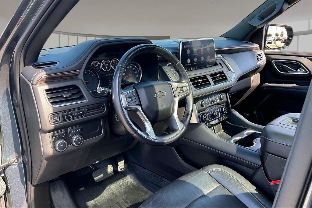 Used 2021 Gray Chevrolet Z71 image 13