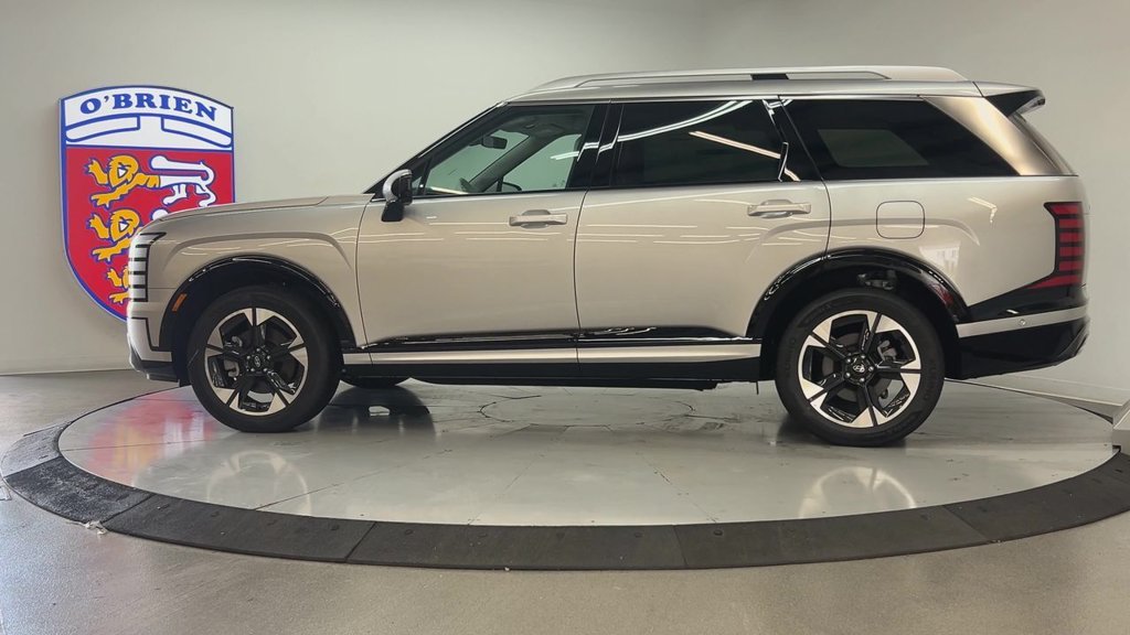 New 2026 Silver Metallic Hyundai Limited AWD image 4
