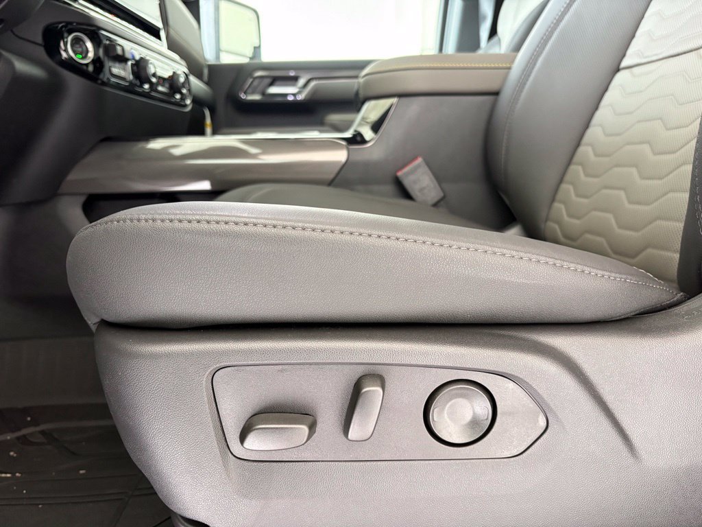 2026 Chevrolet Silverado 2500 HD ZR2 - Photo 35