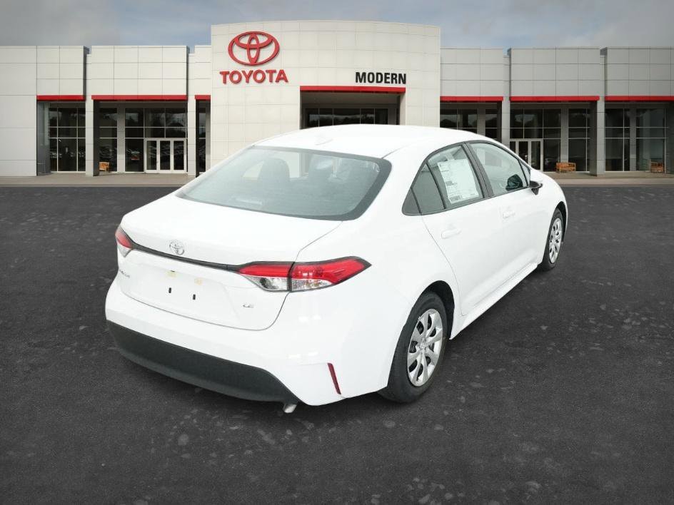New 2026 Ice Cap Toyota LE image 2