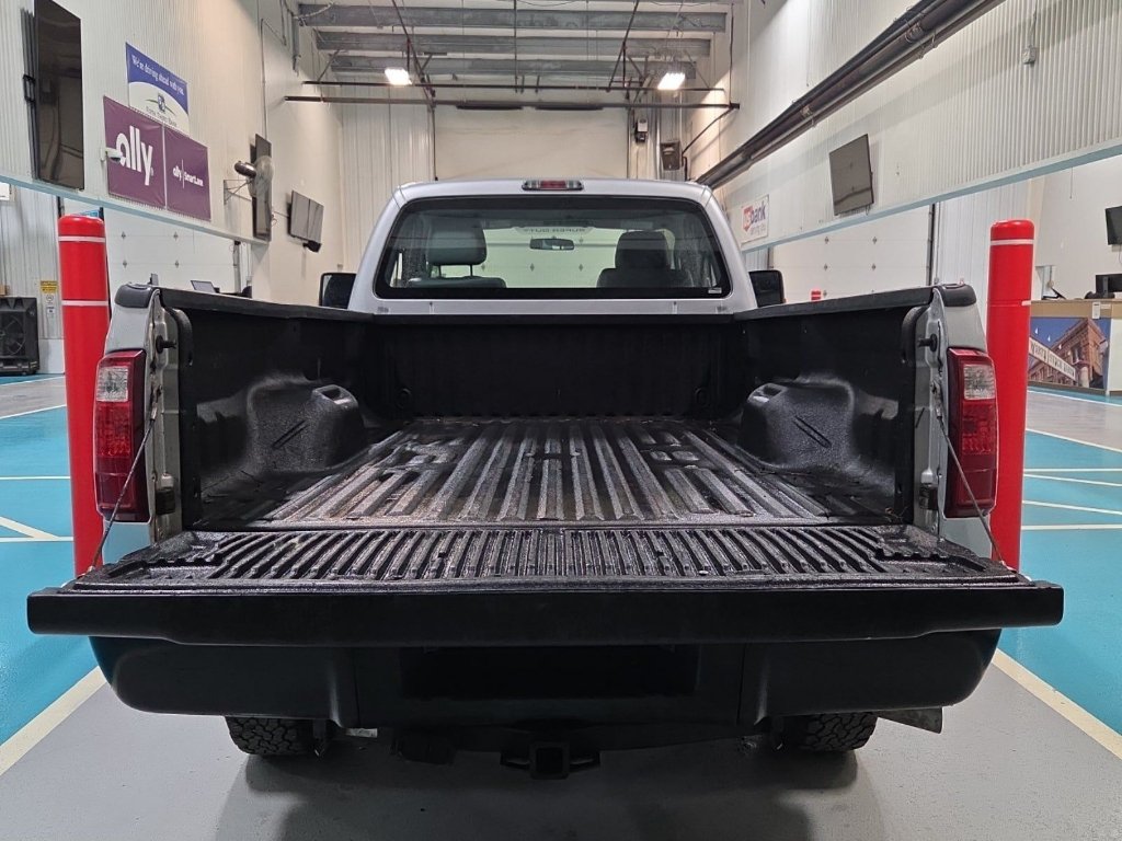 Used 2015 Magnetic Metallic Ford XL image 7