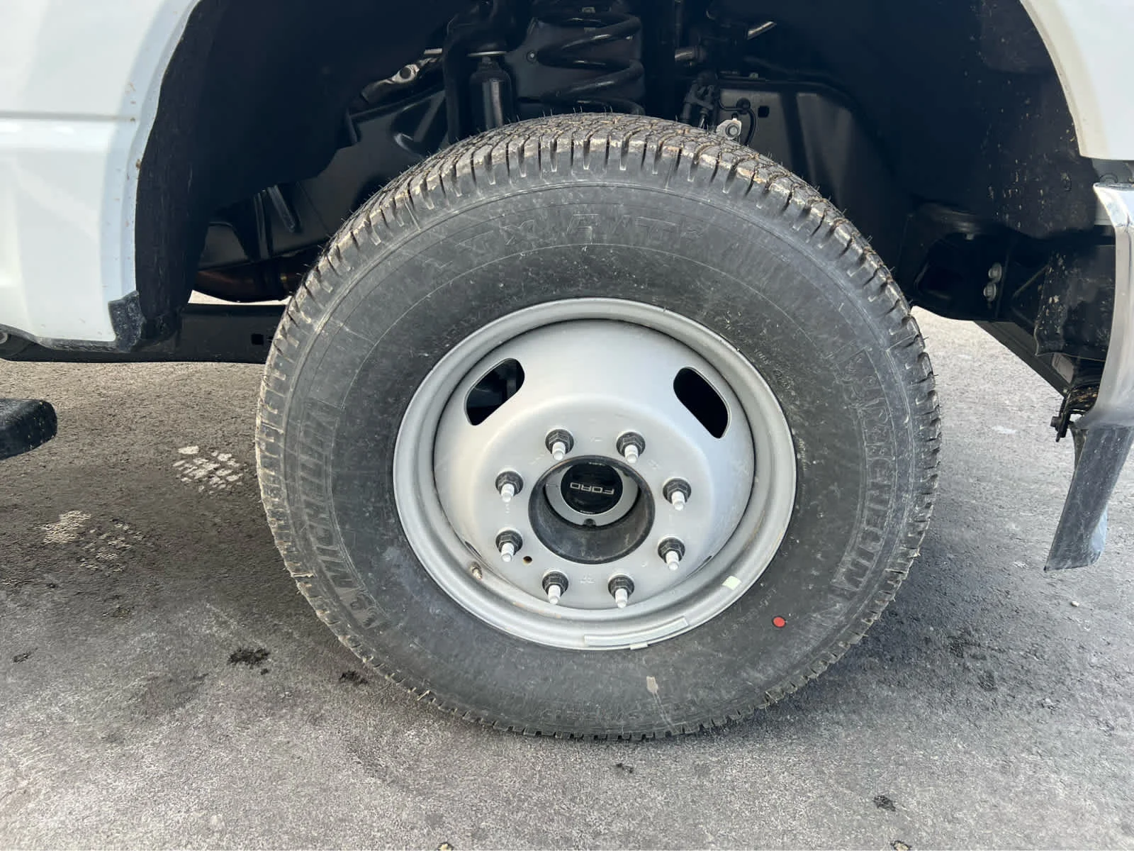 2025 Ford F-350 Super Duty Chassis Cab XL - Photo 16
