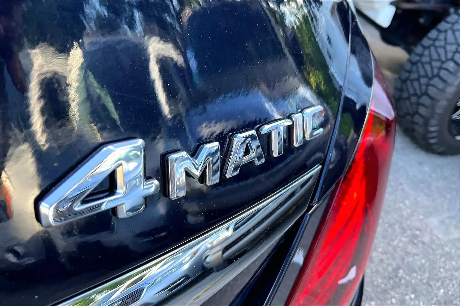 Used 2019 Lunar Blue Metallic Mercedes-Benz C 300 image 10
