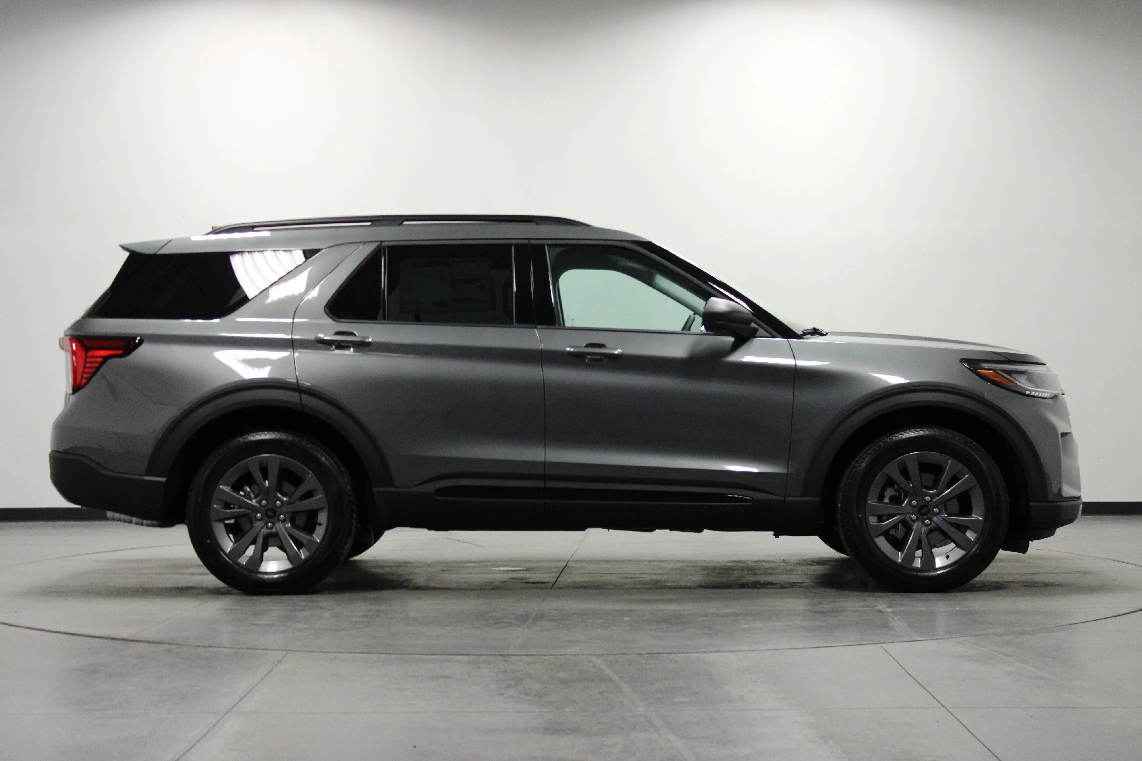 New 2026 Carbonized Gray Metallic Ford Active image 3