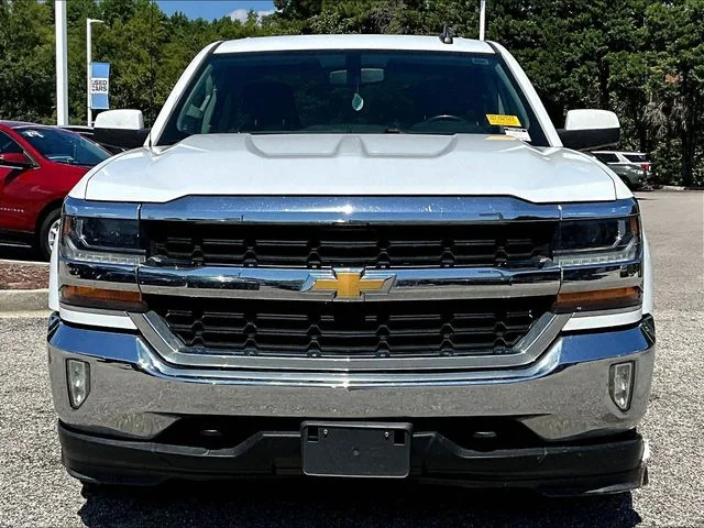 Used 2017 White Chevrolet LT image 2