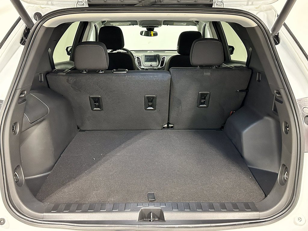 Used 2023 White Chevrolet LT image 4