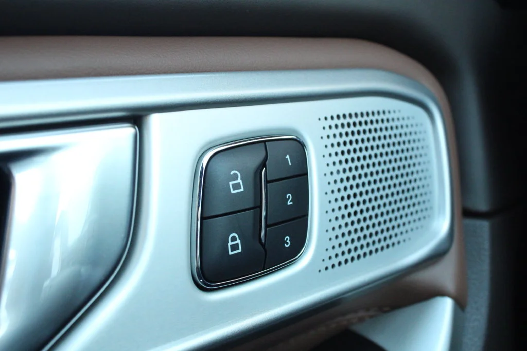 Used 2022 White Ford King Ranch image 4