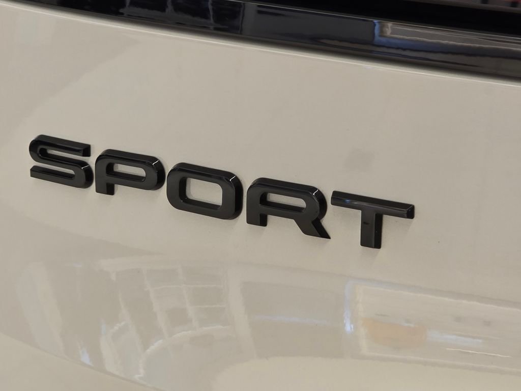 New 2026 Borasco Grey Land Rover se image 20