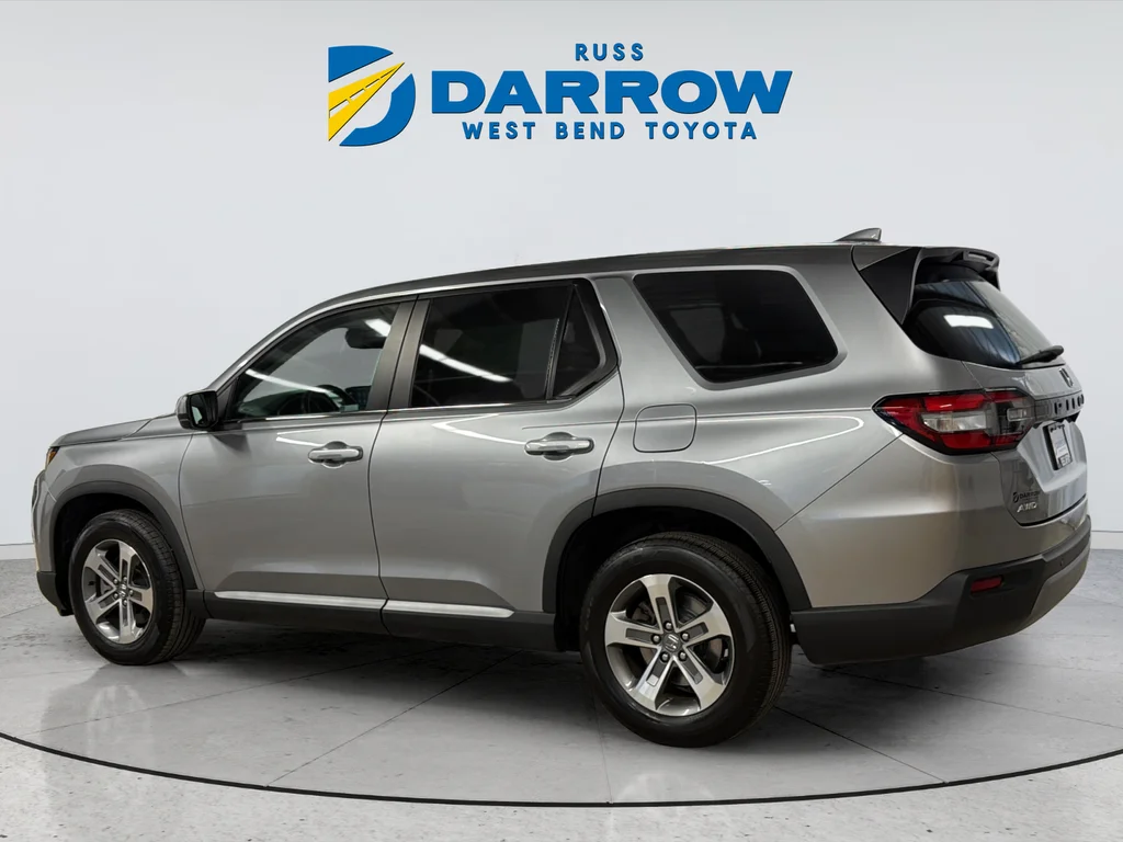 Used 2023 Silver Honda EX-L image 3