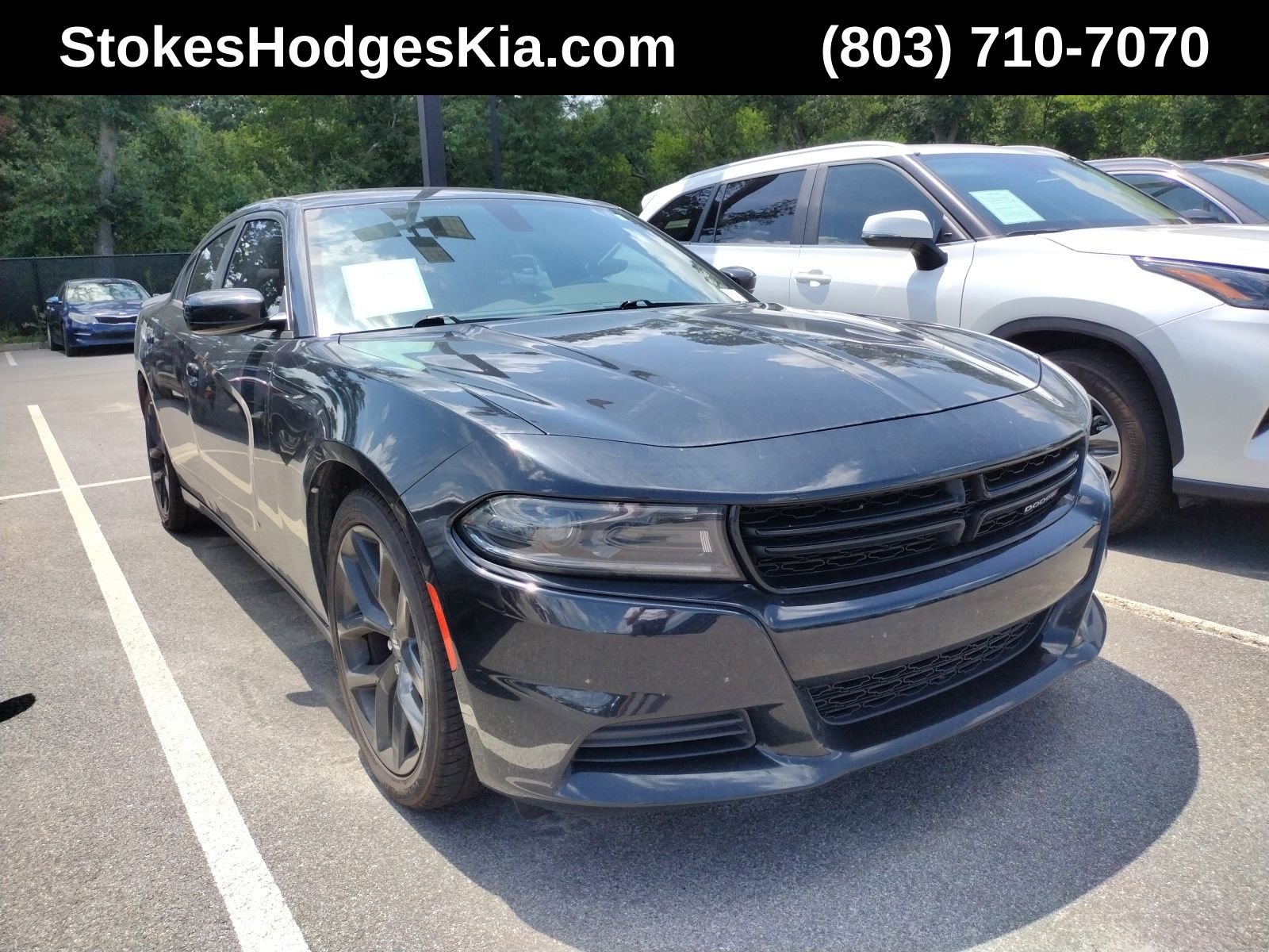Used 2023 Black Dodge SXT image 1