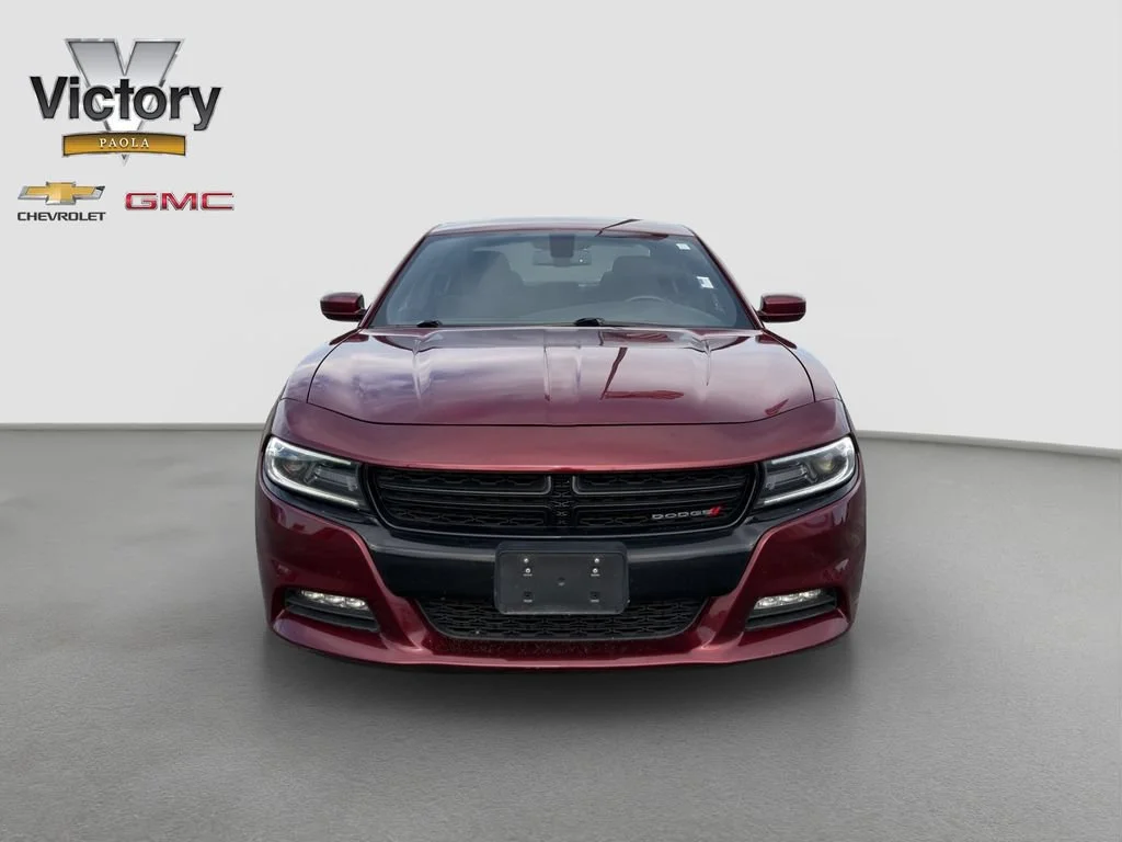 Used 2019 Dodge Charger SXT with VIN 2C3CDXJG7KH757938 for sale in Kansas City