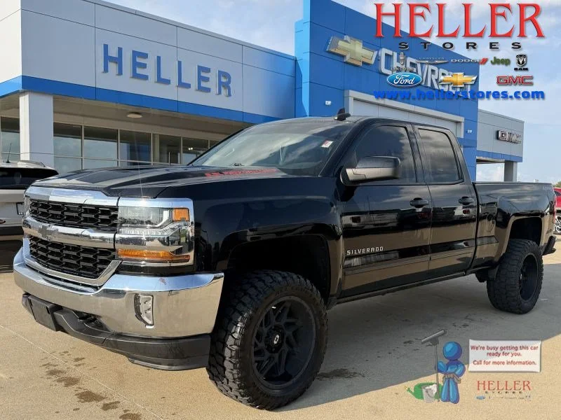 Used 2017 BLACK Chevrolet LT image 1