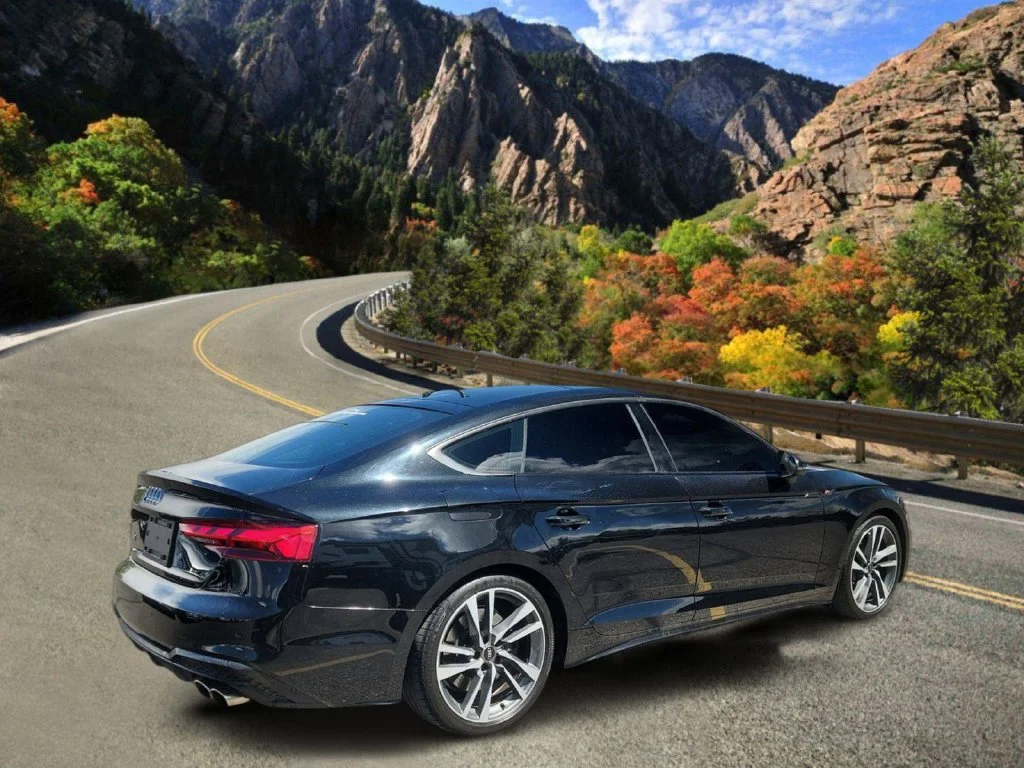 Used 2022 Black Audi  image 3