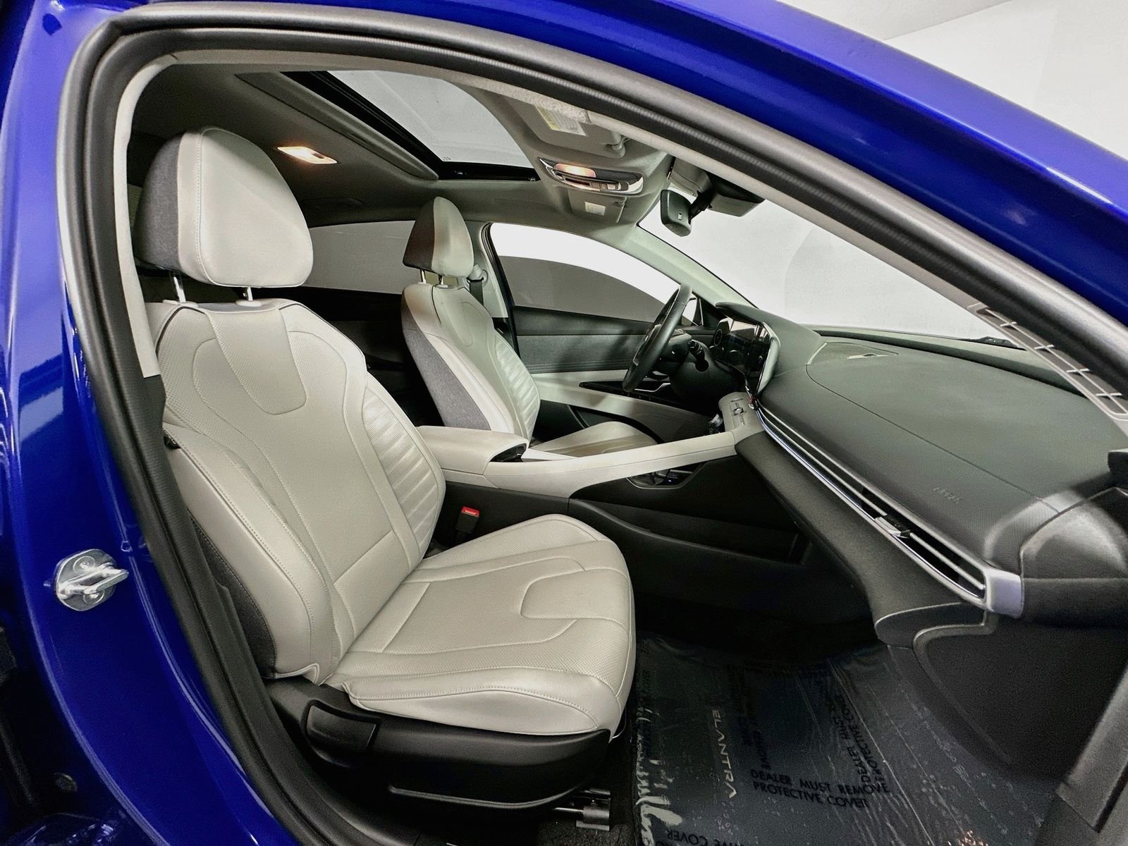 Used 2023 Intense Blue Hyundai Limited image 29