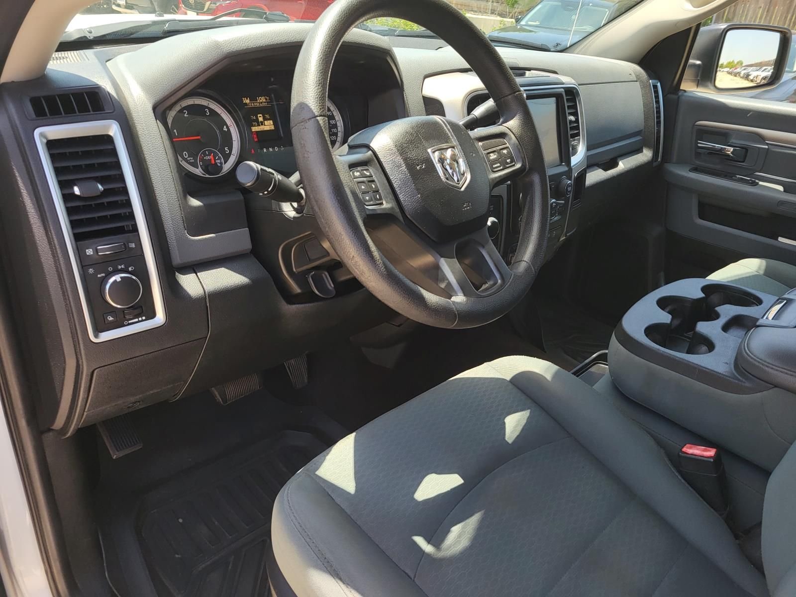Used 2017 Bright White Clearcoat Ram SLT image 18