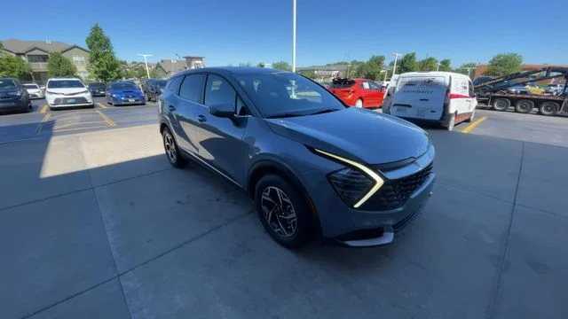 Used 2025 Silver Kia LX image 4