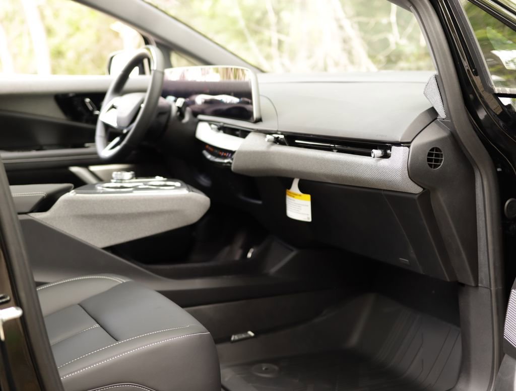 2026 Cadillac OPTIQ Sport - Photo 37