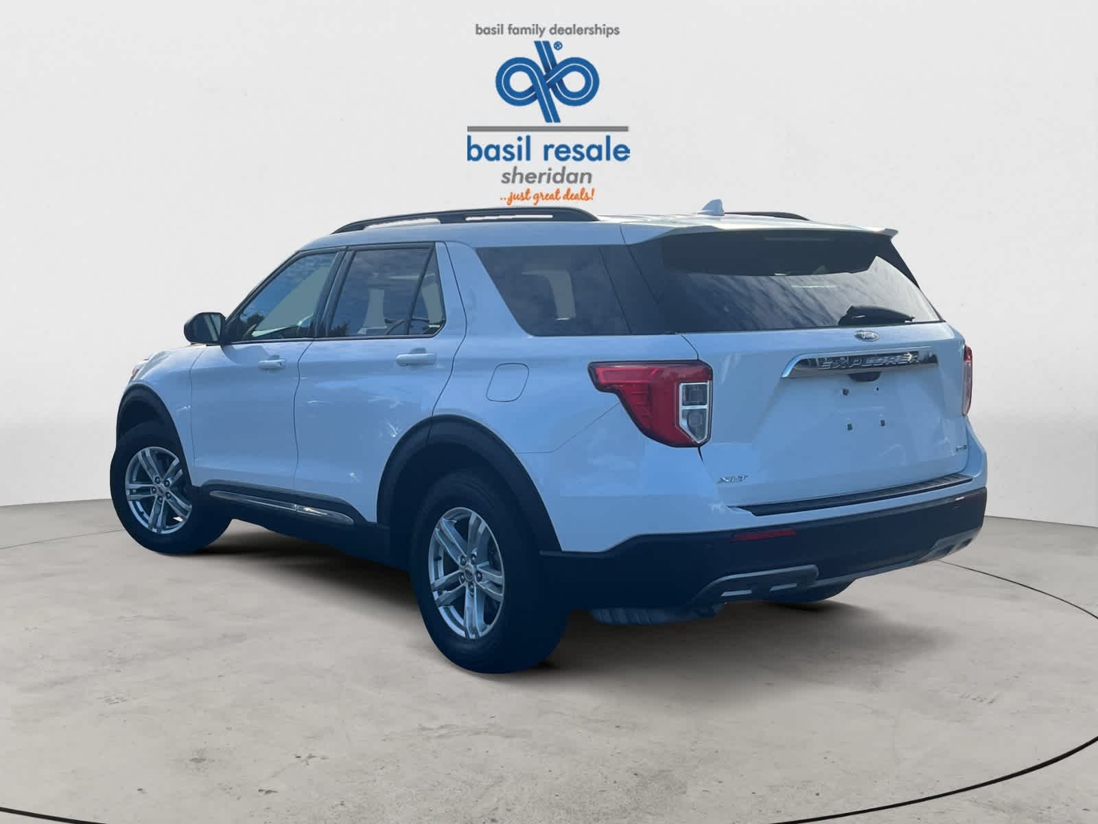 Used 2020 Oxford White Ford XLT image 5