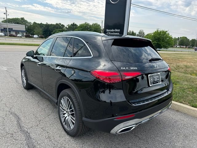 New 2026 Black Mercedes-Benz GLC 300 image 3