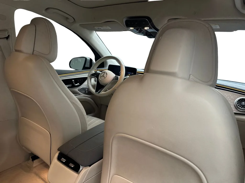 Used 2023 White Mercedes-Benz 450 image 39