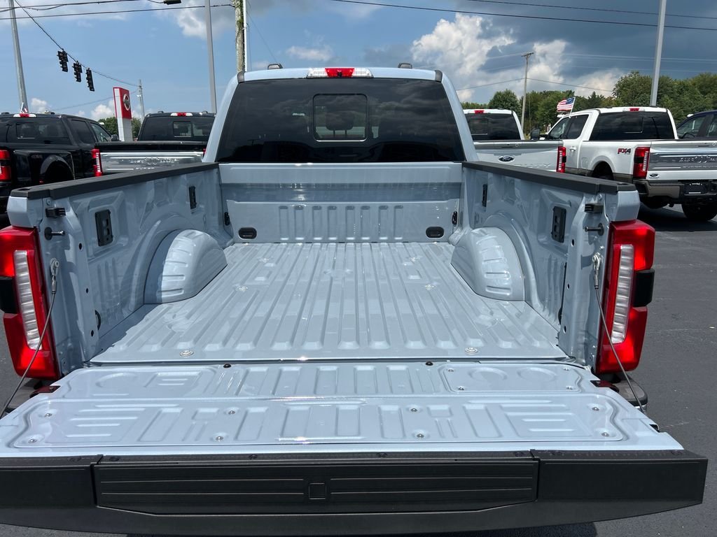 New 2026 Glacier Gray Metallic Tri-Coat Ford F-250® King Ranch® image 9
