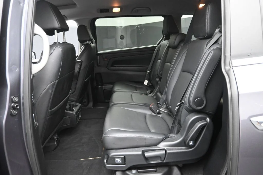 Certified Used 2024 Gray Honda EX-L image 14