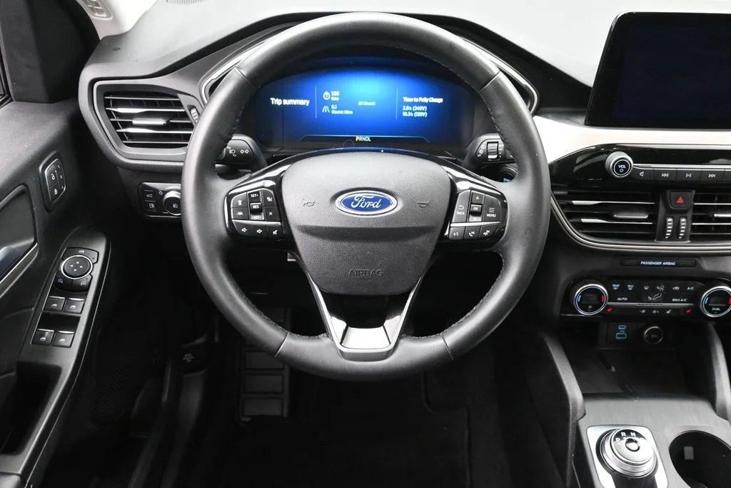 Used 2021 Black Ford SEL image 14