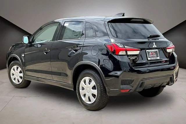 New 2026 Black Mitsubishi 2.0 S image 3