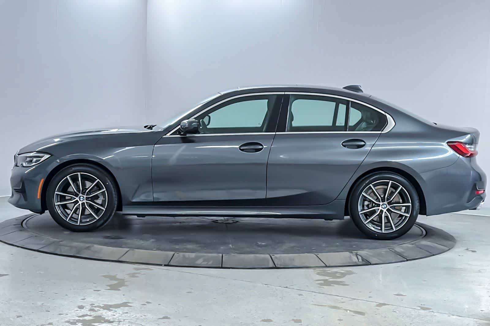 Used 2022 Gray BMW 330i image 5
