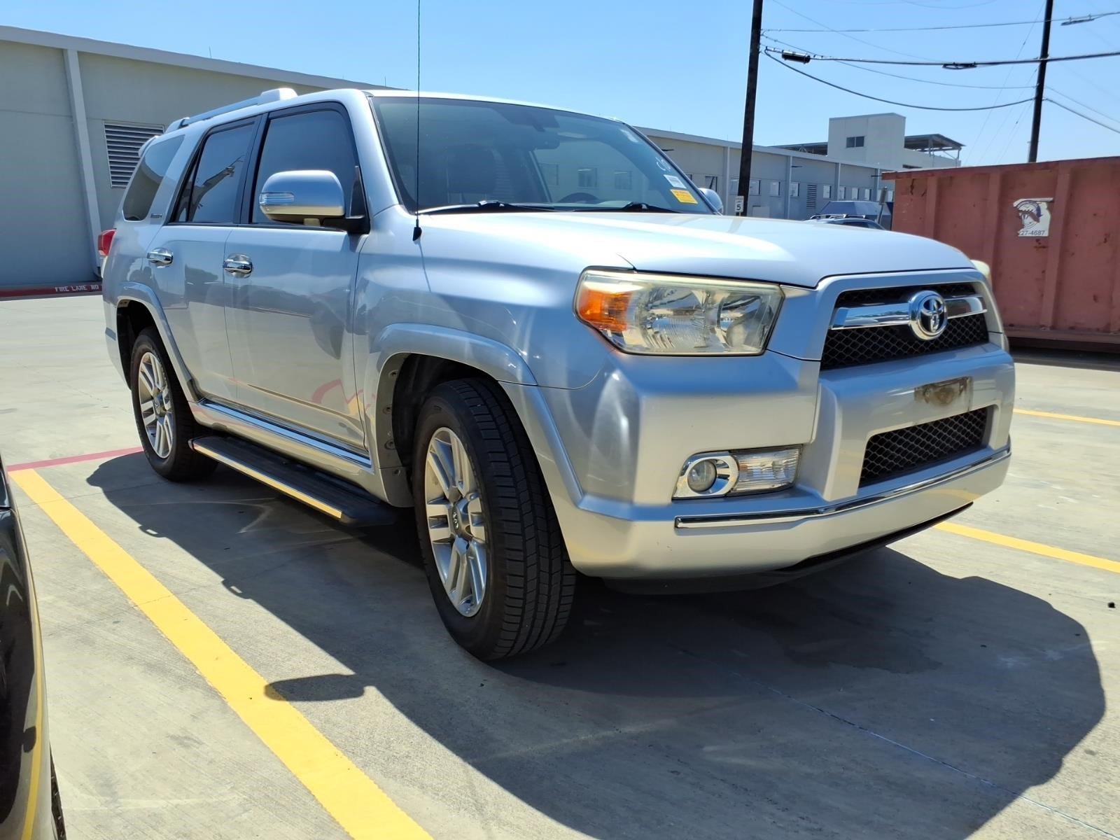 Used 2010 CLASSIC SILVER ME Toyota Limited image 3