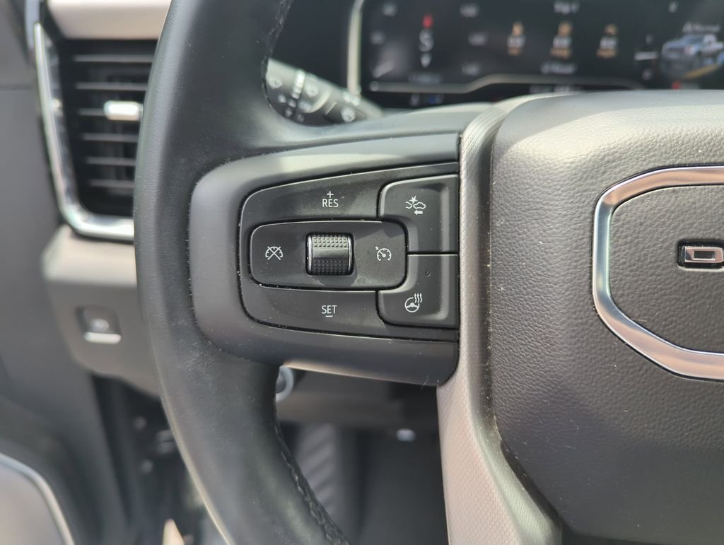 Used 2025 Black GMC Denali image 21