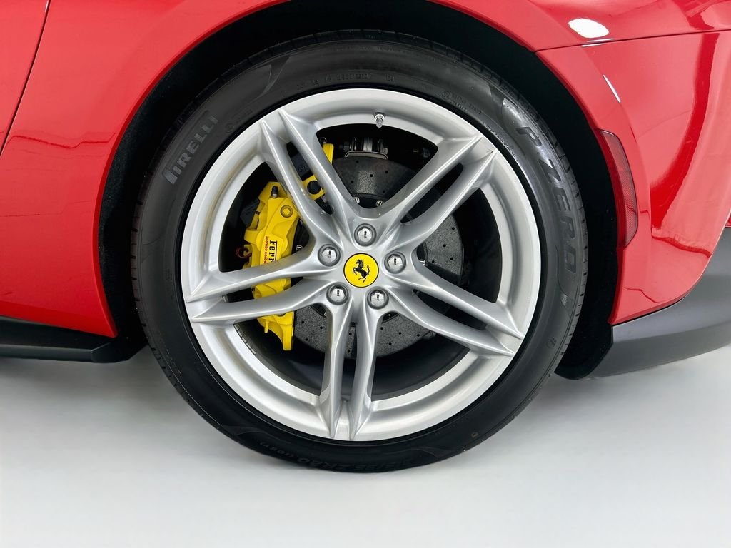 Used 2023  Ferrari Base image 35