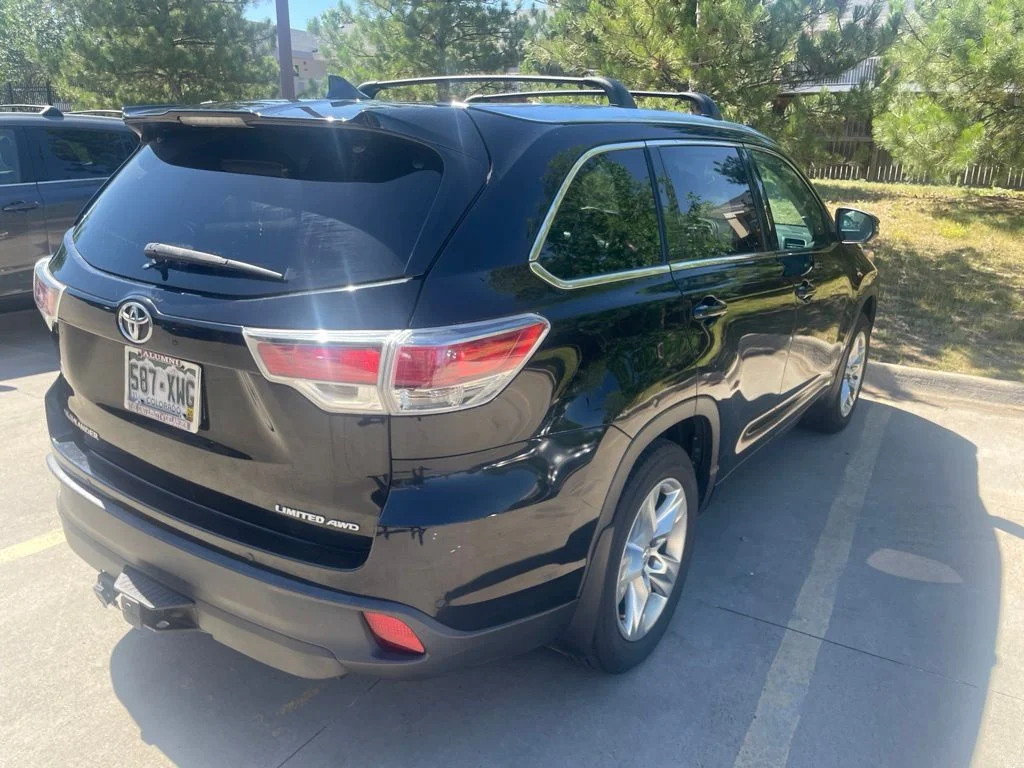 Used 2015 Black Toyota Limited image 4