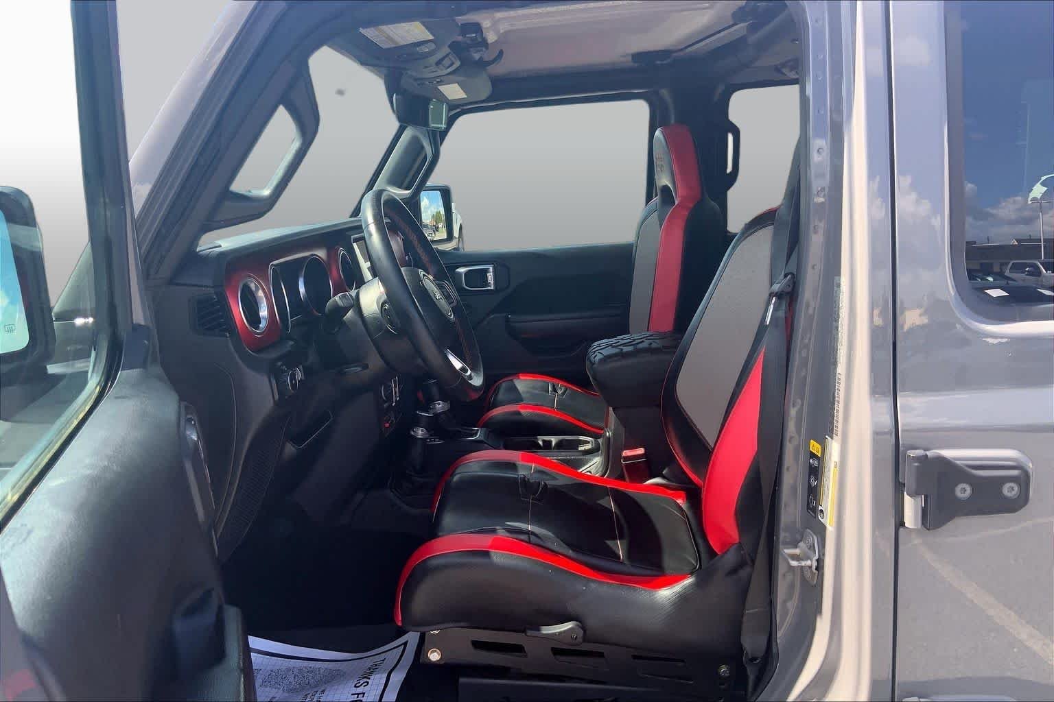 Used 2021 Sting-Gray Clearcoat Jeep Unlimited Rubicon image 8