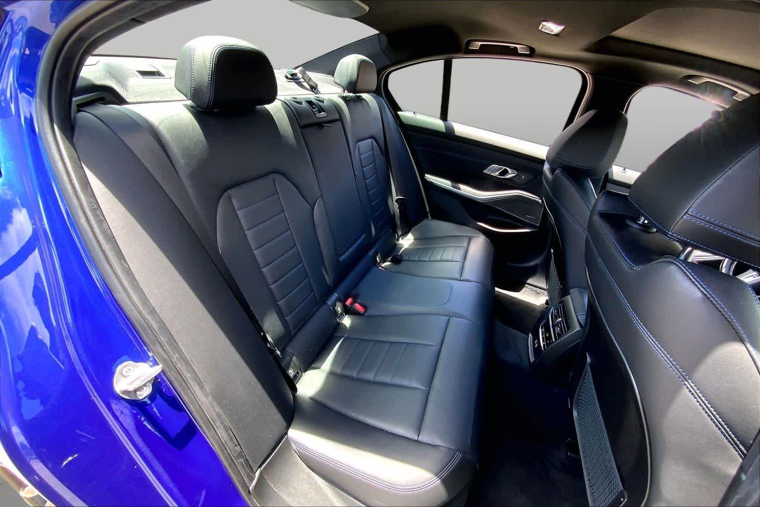 Used 2022 Portimao Blue Metallic BMW M340i image 18