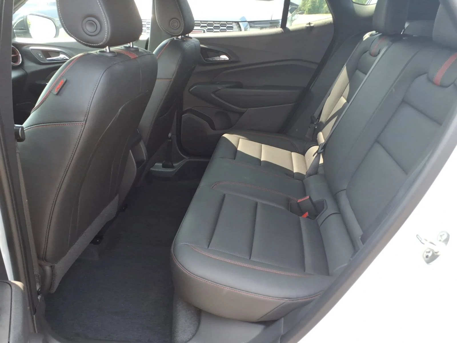 Certified Used 2025 Summit White Chevrolet 2RS image 21